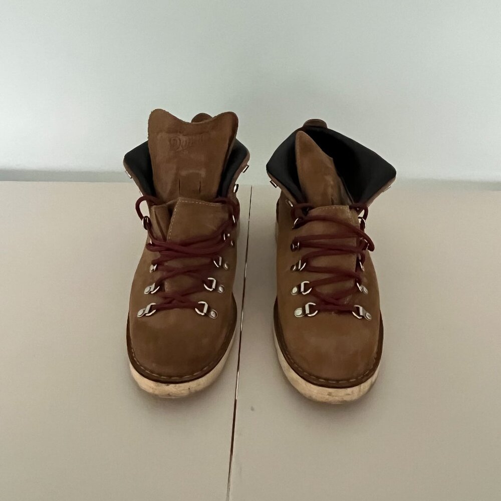 mens used hiking boots